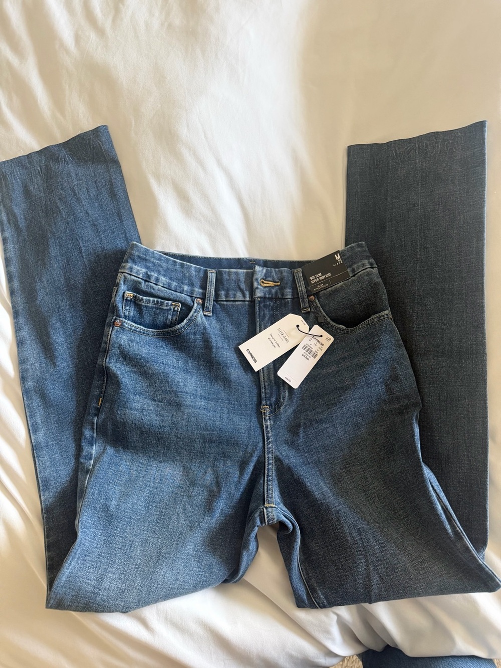 Express flexx Women’s Blue Straight Leg Jeans size Medium